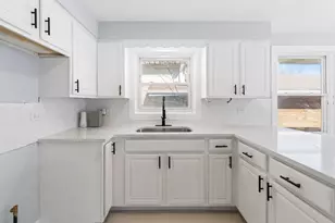 11520 S Aberdeen St, Chicago, IL 60643 - Photo 11