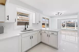 11520 S Aberdeen St, Chicago, IL 60643 - Photo 13