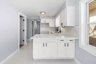 11520 S Aberdeen St, Chicago, IL 60643 - Photo 9