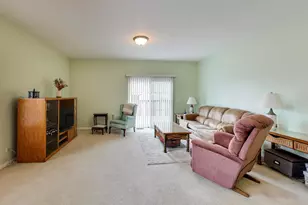 900 Yorktown St, McHenry, IL 60050 - Photo 7