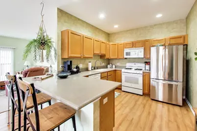 900 Yorktown Street, McHenry, IL 60050 - Photo 3