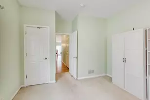 900 Yorktown St, McHenry, IL 60050 - Photo 19