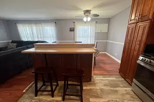 417 Monet Cir, Bolingbrook, IL 60440 - Photo 9