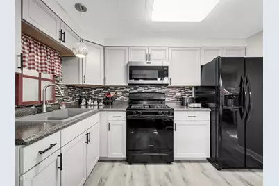 [Address not provided], Hometown, IL 60456 - Photo 7