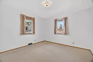 1212 Frederick St, Joliet, IL 60435 - Photo 15