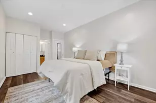 4055 N Central Park Ave, Chicago, IL 60618 - Photo 13