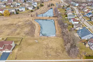 1530 Westbourne Pkwy, Algonquin, IL 60102 - Photo 1