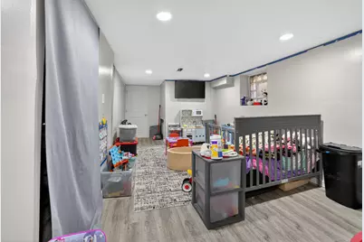 917 N Cicero Avenue, Chicago, IL 60651 - Photo 35