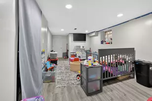 917 N Cicero Ave, Chicago, IL 60651 - Photo 35