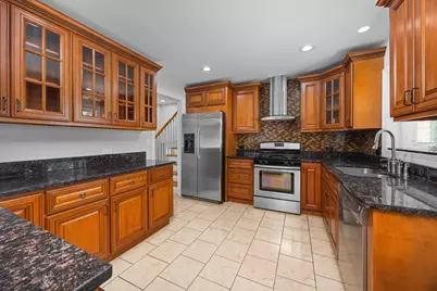 865 Love Street, Elk Grove Village, IL 60007 - Photo 5