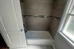 609 E 160th Pl, South Holland, IL 60473 - Photo 11