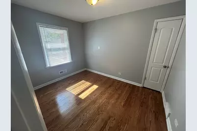 609 E 160th Place, South Holland, IL 60473 - Photo 7