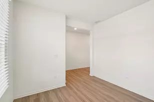 8122 Arlington Ln, Joliet, IL 60431 - Photo 13