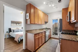 2903 N Rockwell St, Chicago, IL 60618 - Photo 7