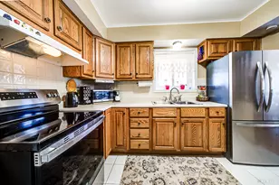 4114 W 99th St, Oak Lawn, IL 60453 - Photo 9