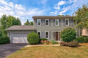 655 Blackhawk Dr, Batavia, IL 60510 - Photo 1