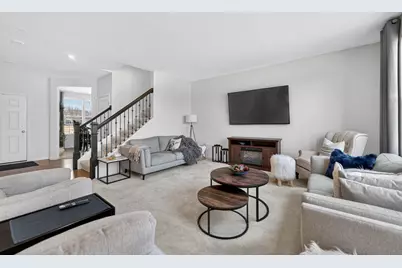 2110 Silver Leaf Drive, Island Lake, IL 60042 - Photo 3