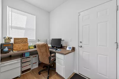 2110 Silver Leaf Drive, Island Lake, IL 60042 - Photo 13