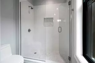 1339 N Noble St, Chicago, IL 60642 - Photo 23