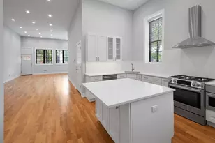 1339 N Noble St, Chicago, IL 60642 - Photo 9