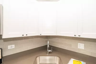 817 W Lakeside Place #306, Chicago, IL 60640 - Photo 5