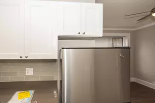 817 W Lakeside Pl, Chicago, IL 60640 - Photo 7