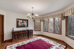 2012 Forest Creek Ln, Libertyville, IL 60048 - Photo 15