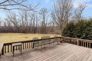 2012 Forest Creek Ln, Libertyville, IL 60048 - Photo 5