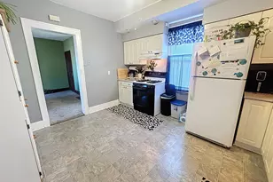 527 19th Ave, Moline, IL 61265 - Photo 9