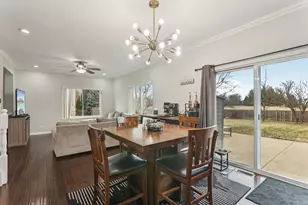 268 Alpine Dr, Gilberts, IL 60136 - Photo 5