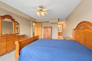 10404 S Keating Ave, Oak Lawn, IL 60453 - Photo 13