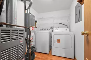 10404 S Keating Ave, Oak Lawn, IL 60453 - Photo 11