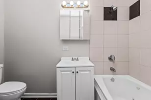 6303 N Claremont Ave, Chicago, IL 60659 - Photo 13