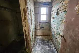 8349 S Essex Ave, Chicago, IL 60617 - Photo 7