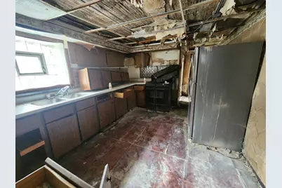 8349 S Essex Avenue, Chicago, IL 60617 - Photo 5