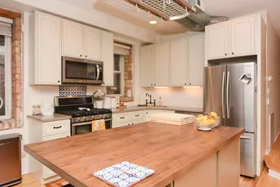 1723 W Erie Street #1, Chicago, IL 60622 - Photo 3