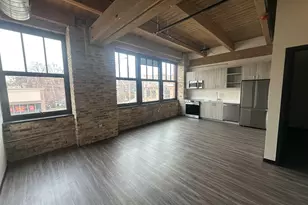 2032 N Clybourn Ave, Chicago, IL 60614 - Photo 3