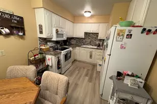 940 17th St, Moline, IL 61265 - Photo 3