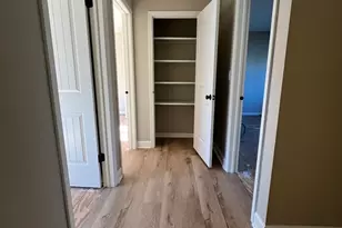 527 N Lyle Ave, Elgin, IL 60123 - Photo 13