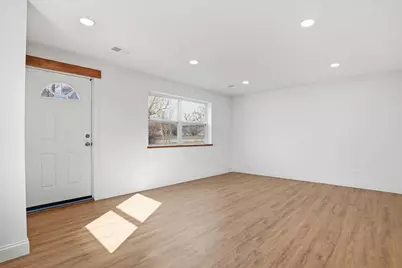 2407 Horeb Avenue, Zion, IL 60099 - Photo 5