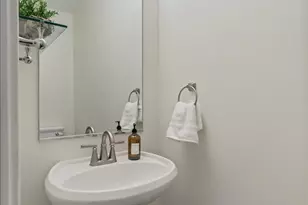 1642 W Julian St, Chicago, IL 60622 - Photo 11