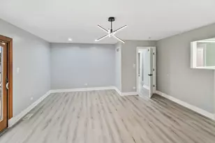 4951 Crest Ct, Country Club Hills, IL 60478 - Photo 25