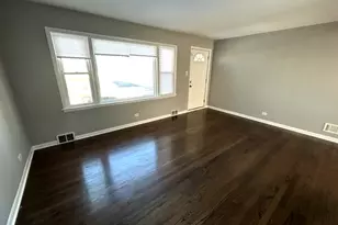 717 E 154th St, South Holland, IL 60473 - Photo 3