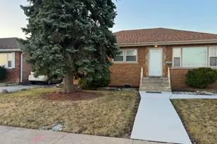 717 E 154th St, South Holland, IL 60473 - Photo 1