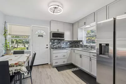 8846 Austin Avenue, Morton Grove, IL 60053 - Photo 7