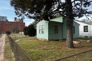 1027 21st St, Granite City, IL 62040 - Photo 5