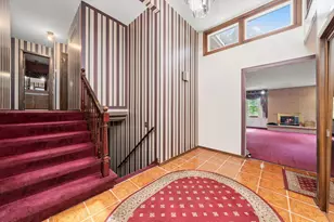 943 E 164th Ct, South Holland, IL 60473 - Photo 3