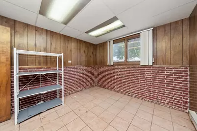 943 E 164th Court, South Holland, IL 60473 - Photo 15