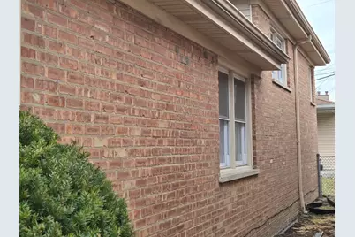 2605 W 83rd Place, Chicago, IL 60652 - Photo 3