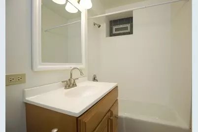 6711 N Sheridan Road #3S, Chicago, IL 60626 - Photo 13